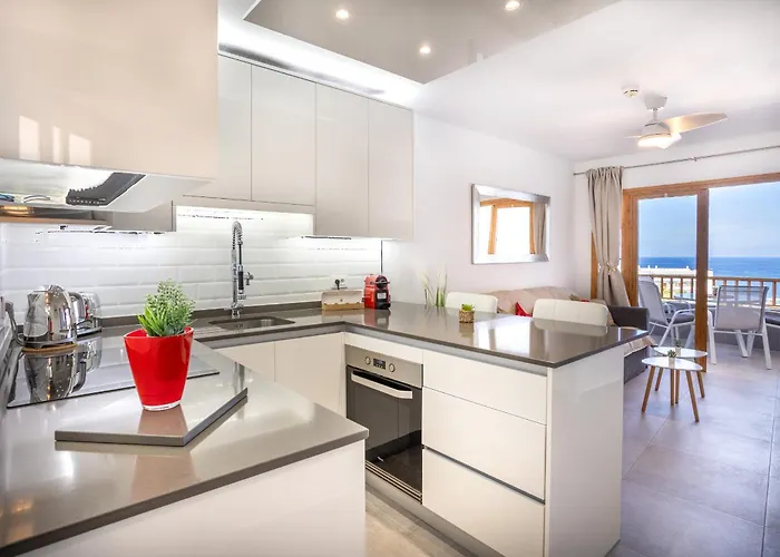 Апартаменты Luxury San Eugenio Ocean And Harbour View Адехе