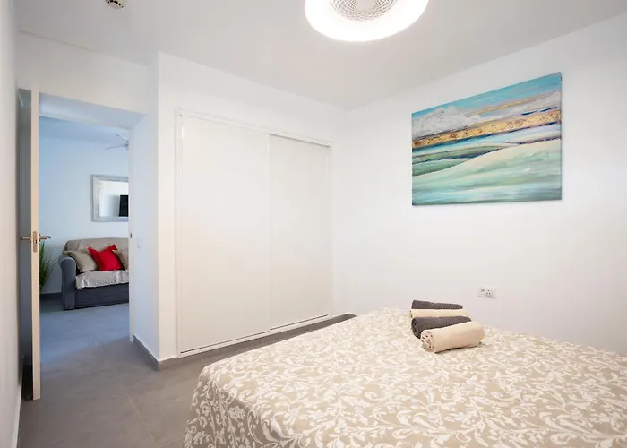 Luxury San Eugenio Ocean And Harbour View 公寓