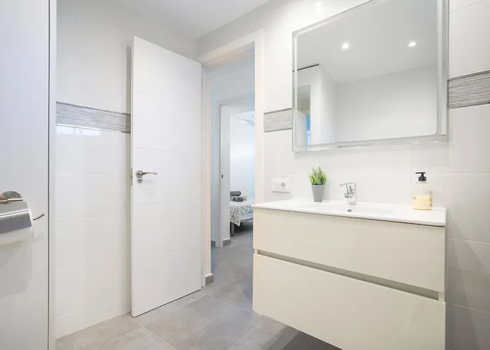 Luxury San Eugenio Ocean And Harbour View 阿德耶