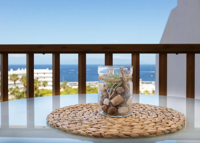 Lägenhet Luxury San Eugenio Ocean And Harbour View *